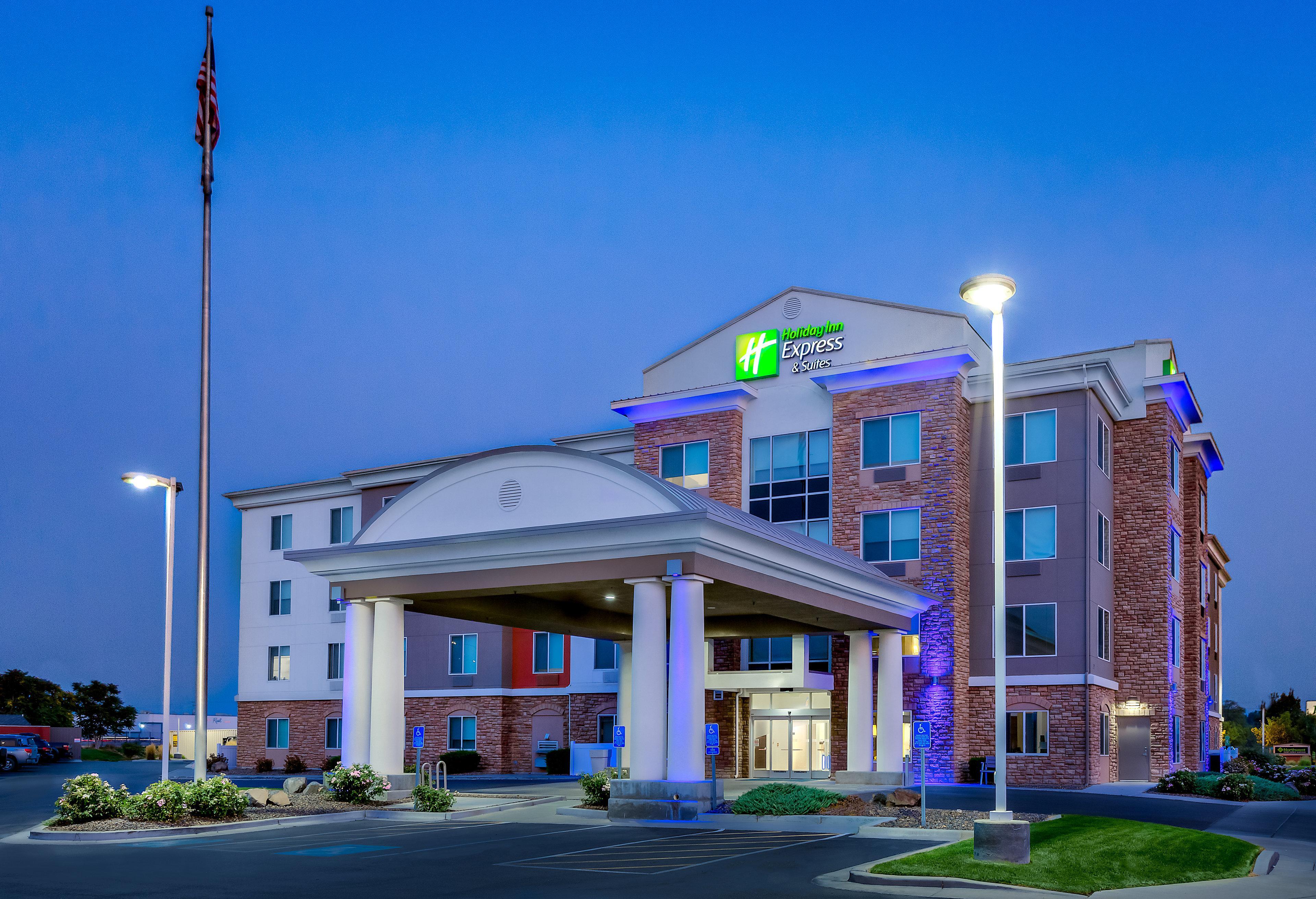 Holiday Inn Express Hotel & Suites Ontario By Ihg Екстер'єр фото