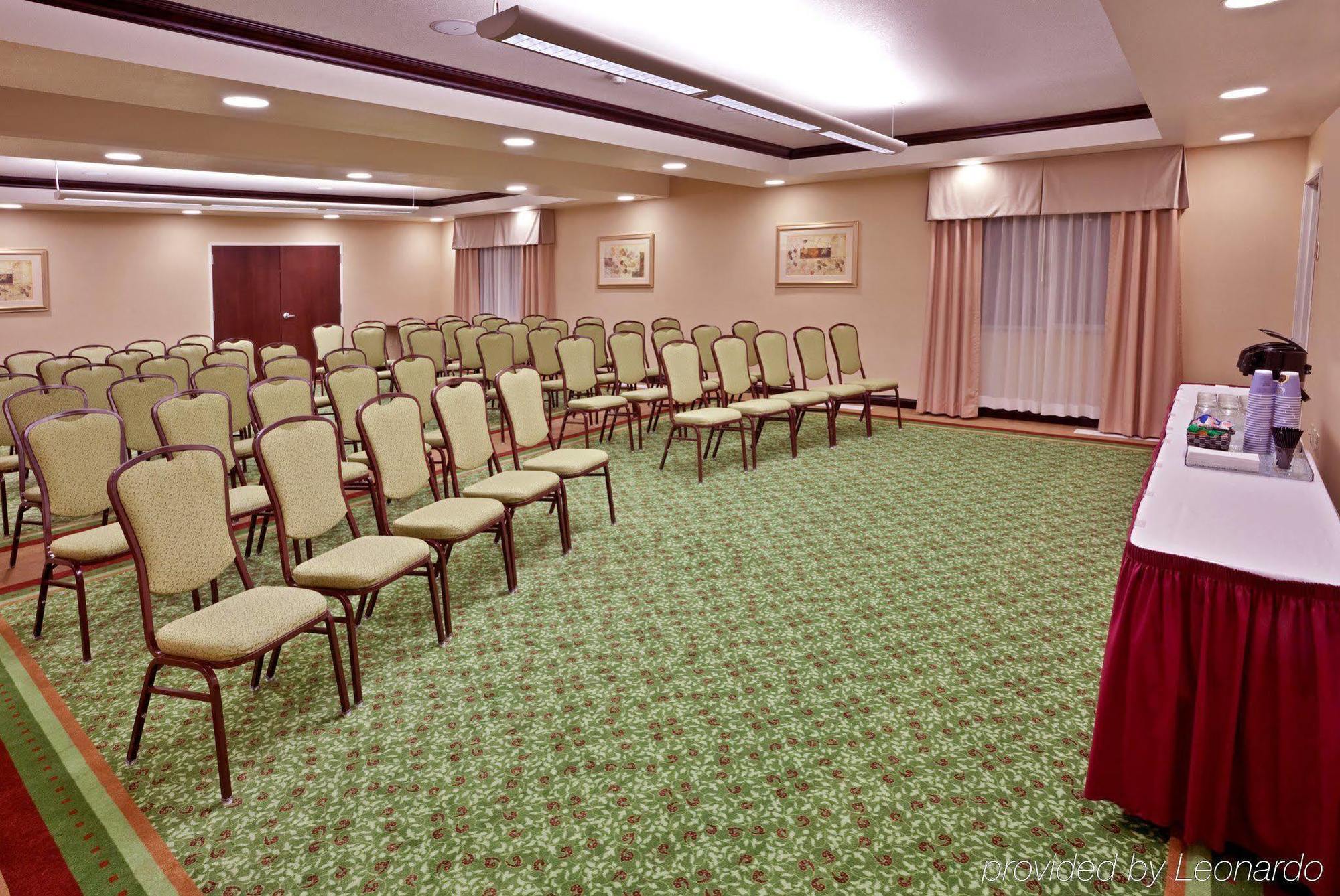 Holiday Inn Express Hotel & Suites Ontario By Ihg Екстер'єр фото